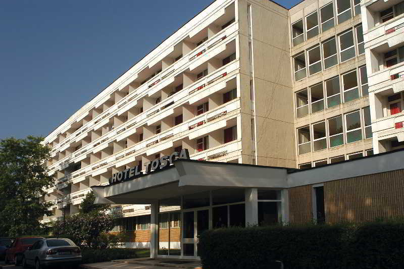 Hotel Tosca มันกาเลีย ภายนอก รูปภาพ