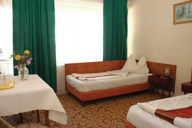 Hotel Tosca มันกาเลีย ภายนอก รูปภาพ