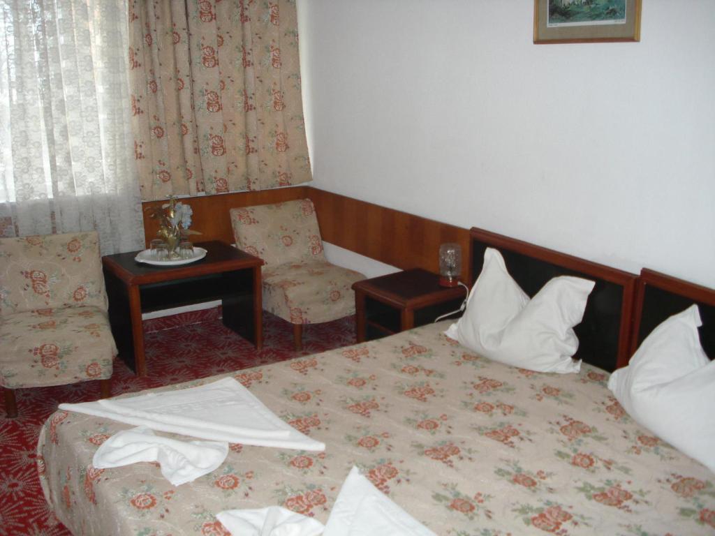 Hotel Tosca มันกาเลีย ภายนอก รูปภาพ